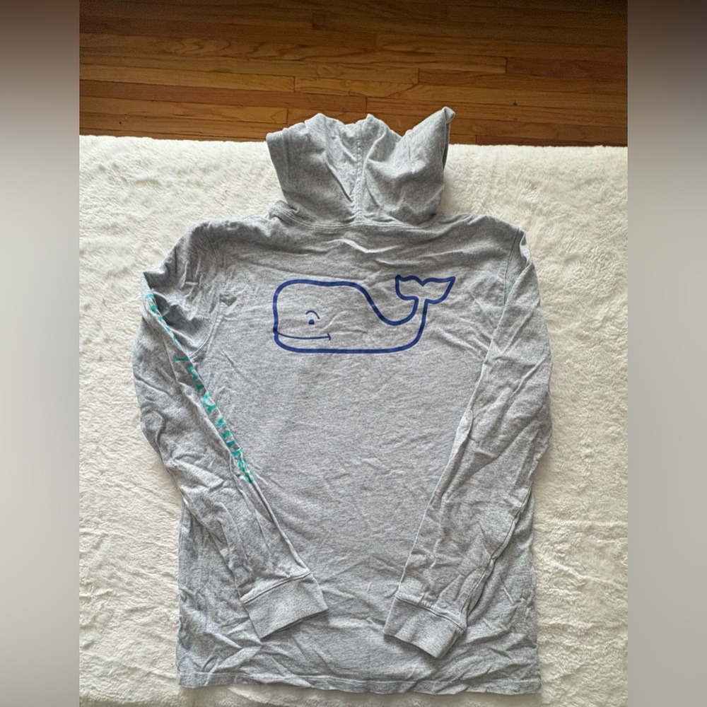 WINTER SALE ** Vineyard Vines Gray Long Sleeve Tee with Blue and Green Accents